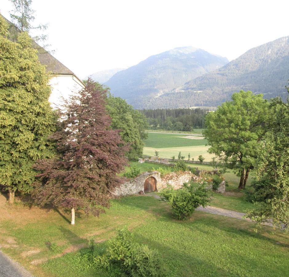 Schloss Manndorf Gaestehaus Kotschach-Mauthen Dış mekan fotoğraf